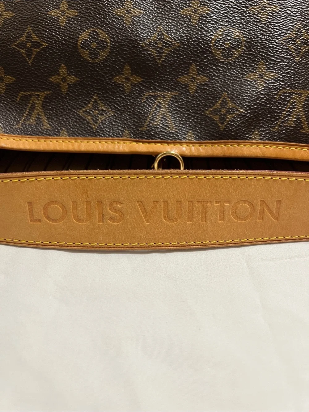 N/A authentic louis